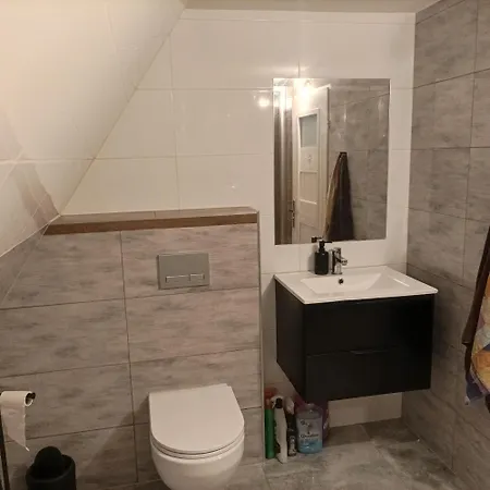 Δωμάτια σε οικογενειακή κατοικία Apartament Pokoje Maniowy